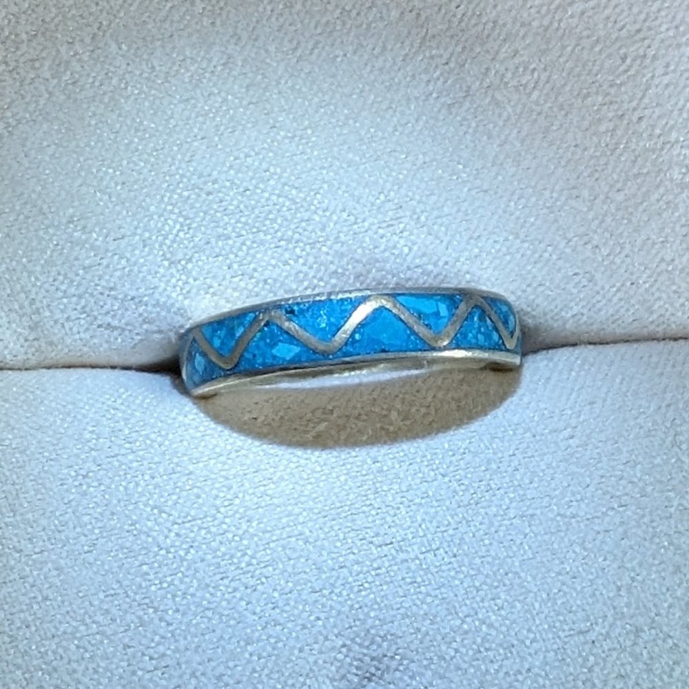 Vintage turquoise and silver band ring
